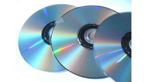 Comment enlever un CD coincé dans un autoradio ?